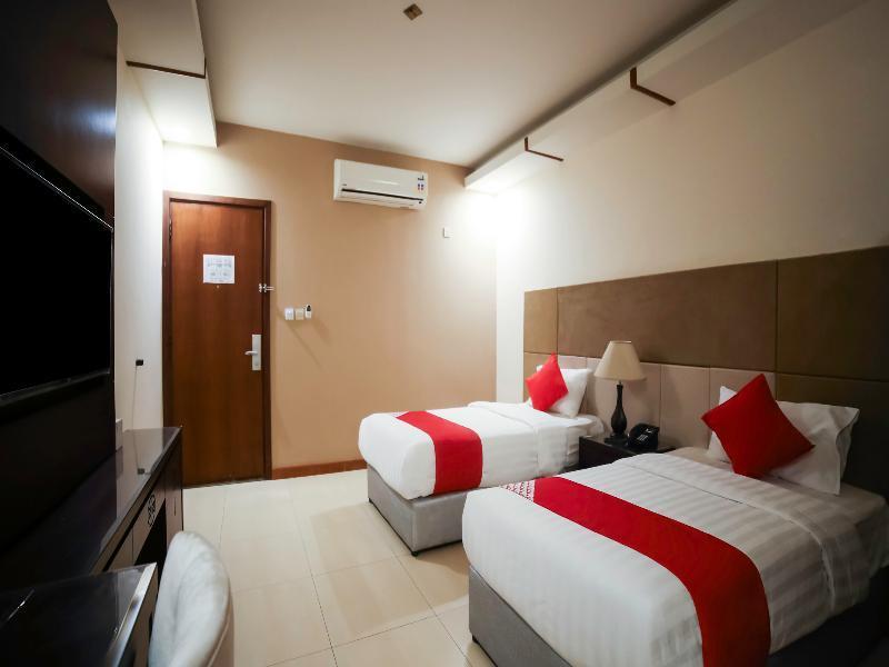 Night Inn Hotel Эль-Хубар Экстерьер фото