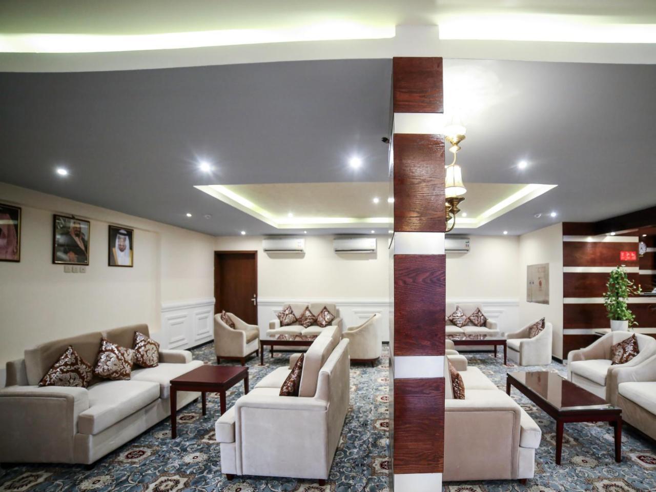 Night Inn Hotel Эль-Хубар Экстерьер фото