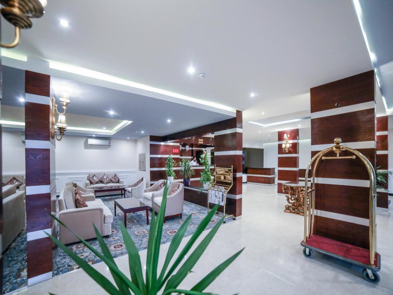 Night Inn Hotel Эль-Хубар Экстерьер фото
