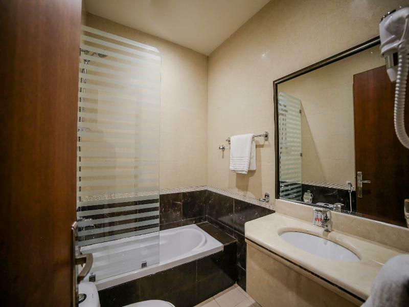 Night Inn Hotel Эль-Хубар Экстерьер фото